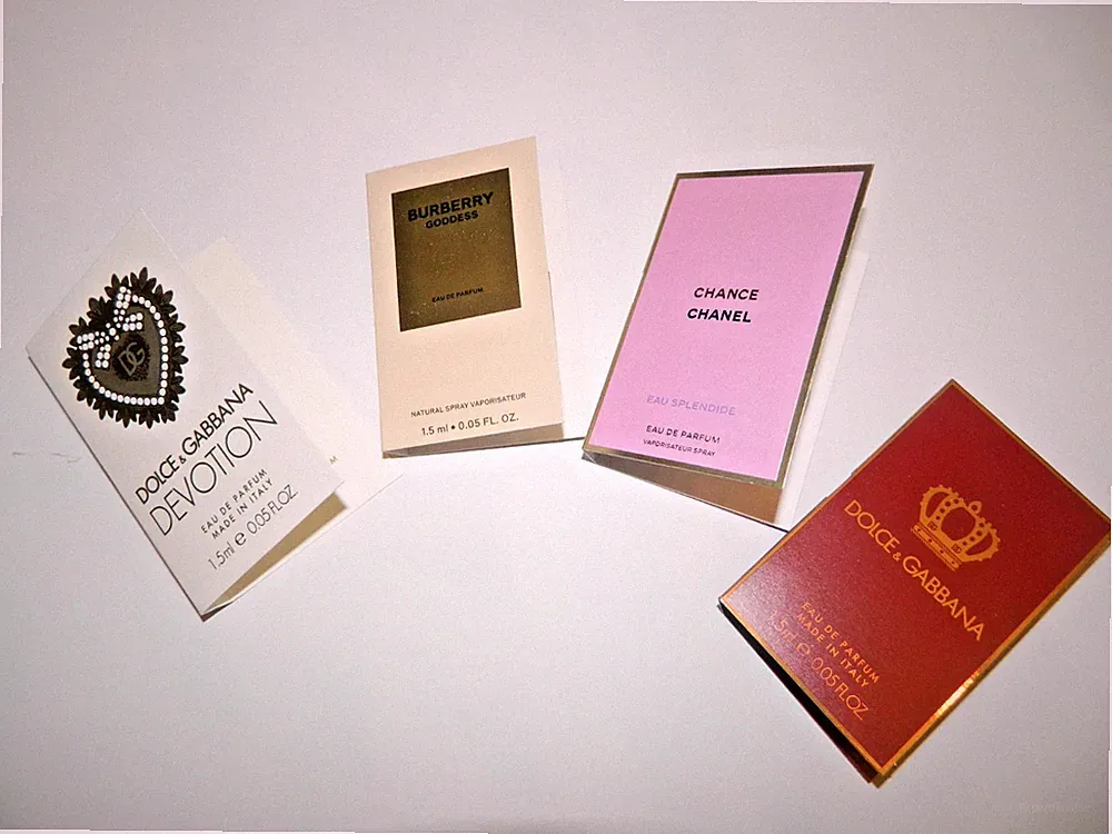 4 Designer Perfume Samples CHANEL Eau Splendide, D&G Devotion, Queen, Burberry