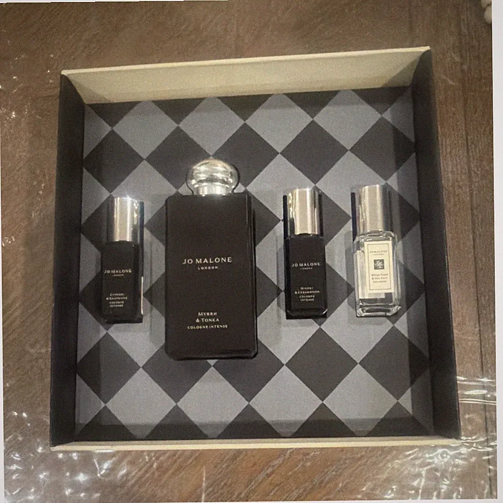 Jo Malone London Myrrh & Tonka Cologne Intense Spray Gift Set 3.4 fl oz 4pc